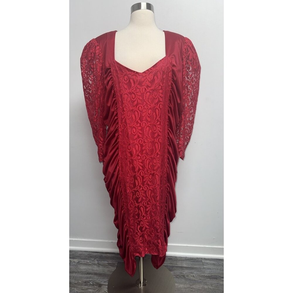 VINTAGE 1980s Party Dress Womens SZ 20 Red Ruching Lace Wiggle Prom Vampy Gothic